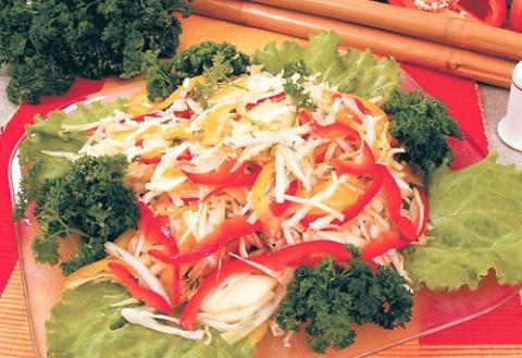 Салат из пекинской капусты с шампиньонами
