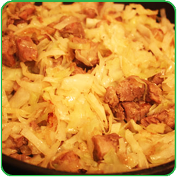  Тушеная капуста с мясом