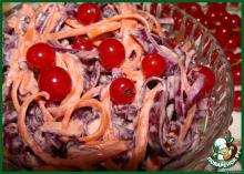 Салат из краснокочанной капусты с клюквенным соком 